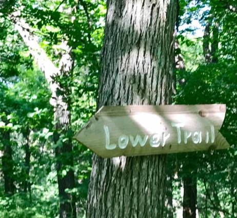 lower trail sign